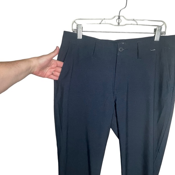 Travis Mathew Golf Pants Prestige Gyoza Black Pinstripes Pockets Sz 32 x 31 - Picture 5 of 14
